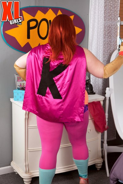 Redhead MILF Kitty McPherson shows off her big boobs