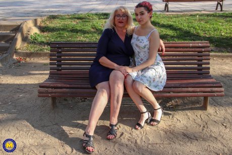 Spanish old and young lesbians go all the way